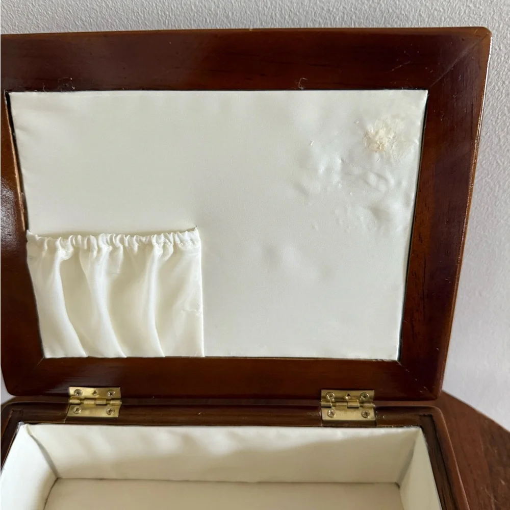 Vintage Wood Jewelry Box With Floral Fabric Cottagecore - Picture 5 of 10